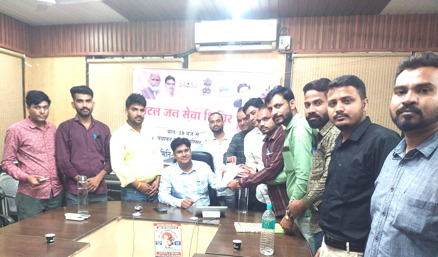  चित्तौड़गढ़ / निंबाहेड़ा - निंबाहेड़ा कृषि पर्यवेक्षक संगठन ने एसडीएम को ज्ञापन सौंपा