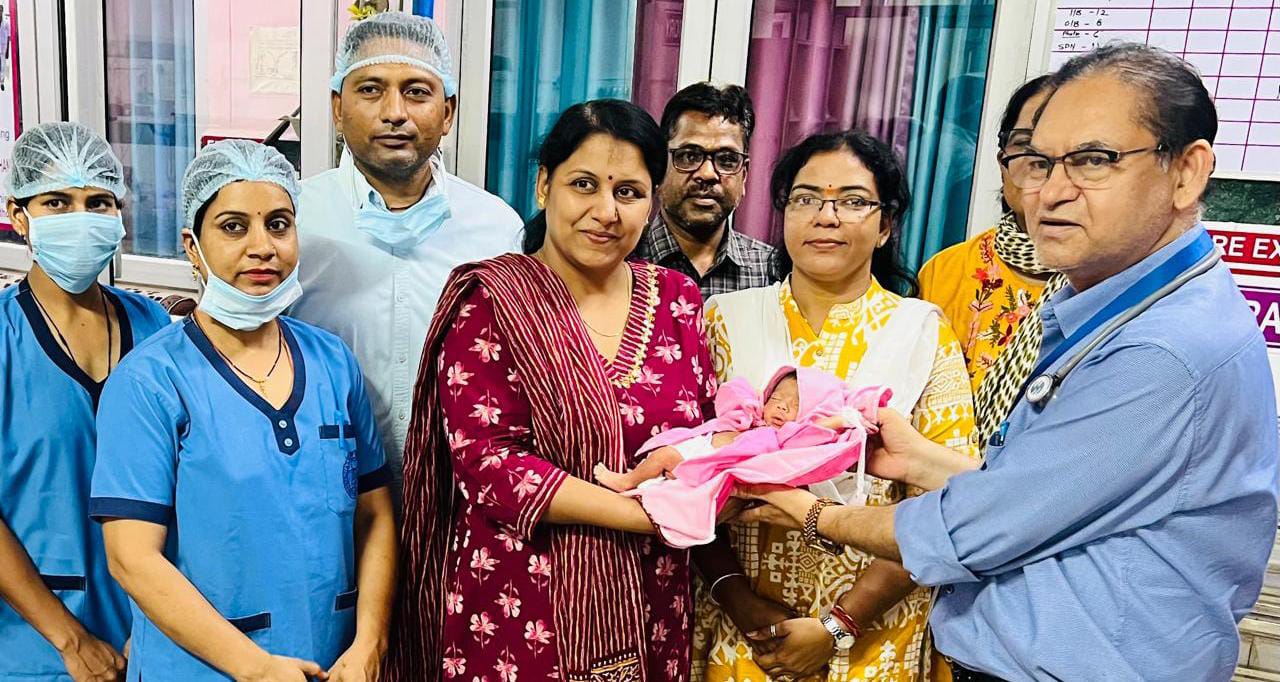 चित्तौड़गढ़  -  नवजात शिशु बालिका का स्वागत कर कराया गया राजकीय शिशुगृह में आवास
