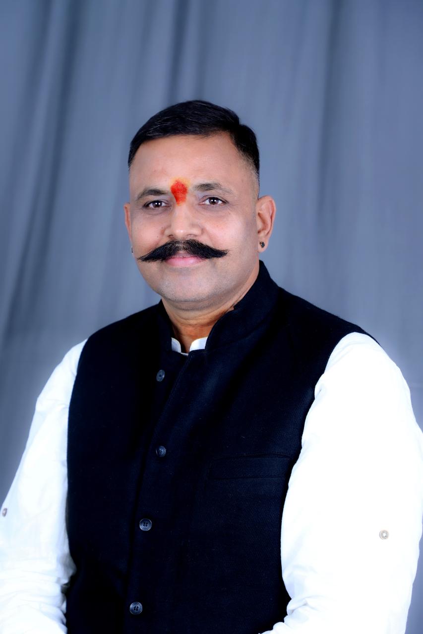  चित्तौड़गढ़ - एडवोकेट प्रशांत शर्मा दूसरी बार बने गुर्जर गौड़ ब्राह्मण महासभा जिलाध्यक्ष
