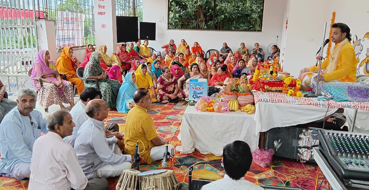  चित्तौड़गढ़ - अंबेश्वर मंदिर में शिव महापुराण कथा: त्रिपुरासुर प्रसंग सुन भाव-विभोर हुए श्रद्धालु