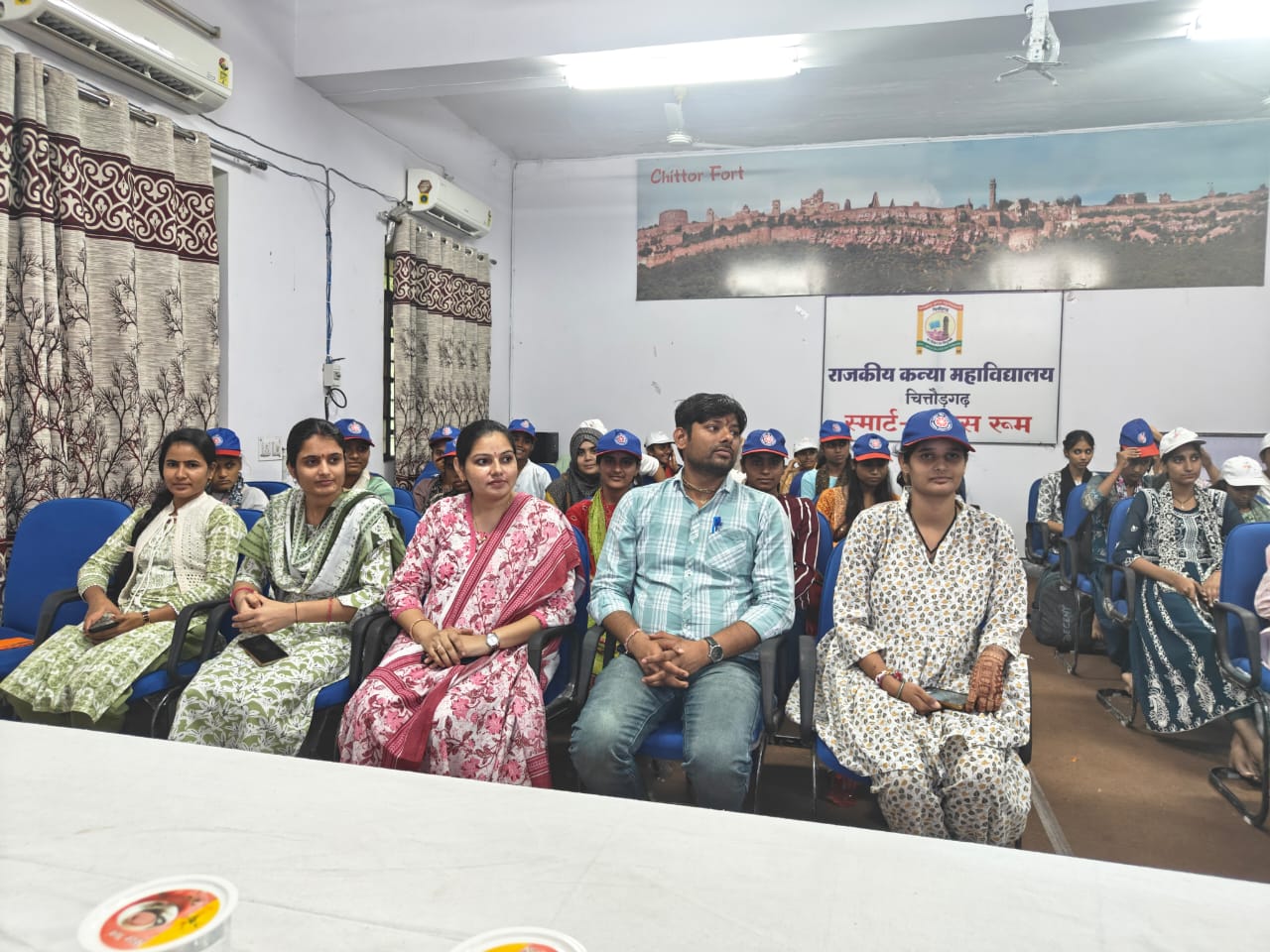  चित्तौड़गढ़  -  कन्या महाविद्यालय में एनएसएस अभिविन्यास कार्यक्रम, विशेषज्ञों ने दिए प्रेरक संदेश