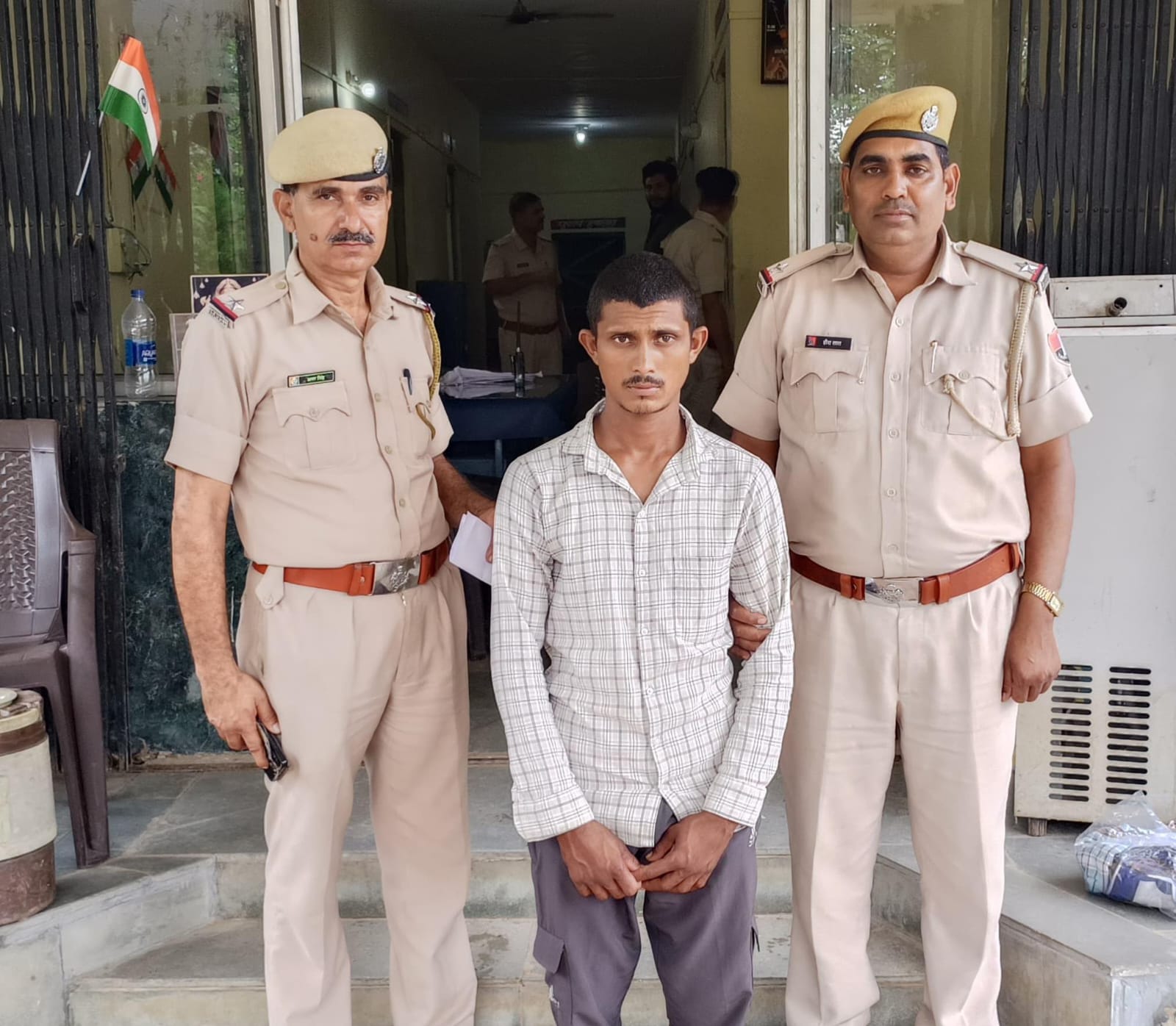 चित्तौड़गढ़ - हाथी कुण्ड मधुवन चोरी का पर्दाफाश, 10 हजार का अंतरराज्यीय ईनामी बदमाश गिरफ्तार