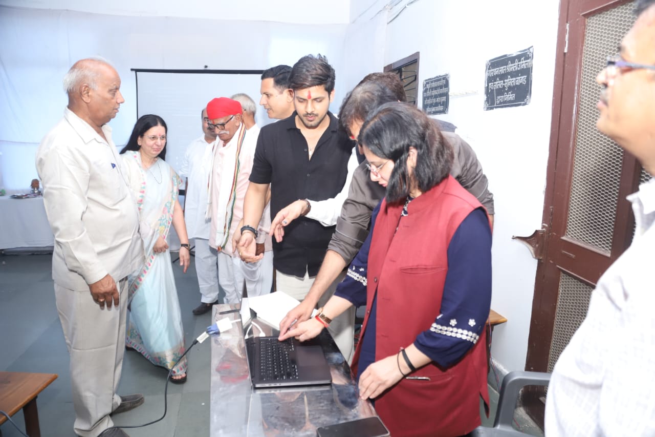 चित्तौड़गढ़ - श्री बड़ा पालीवाल समाज की वेबसाइट का अनावरण हुआ