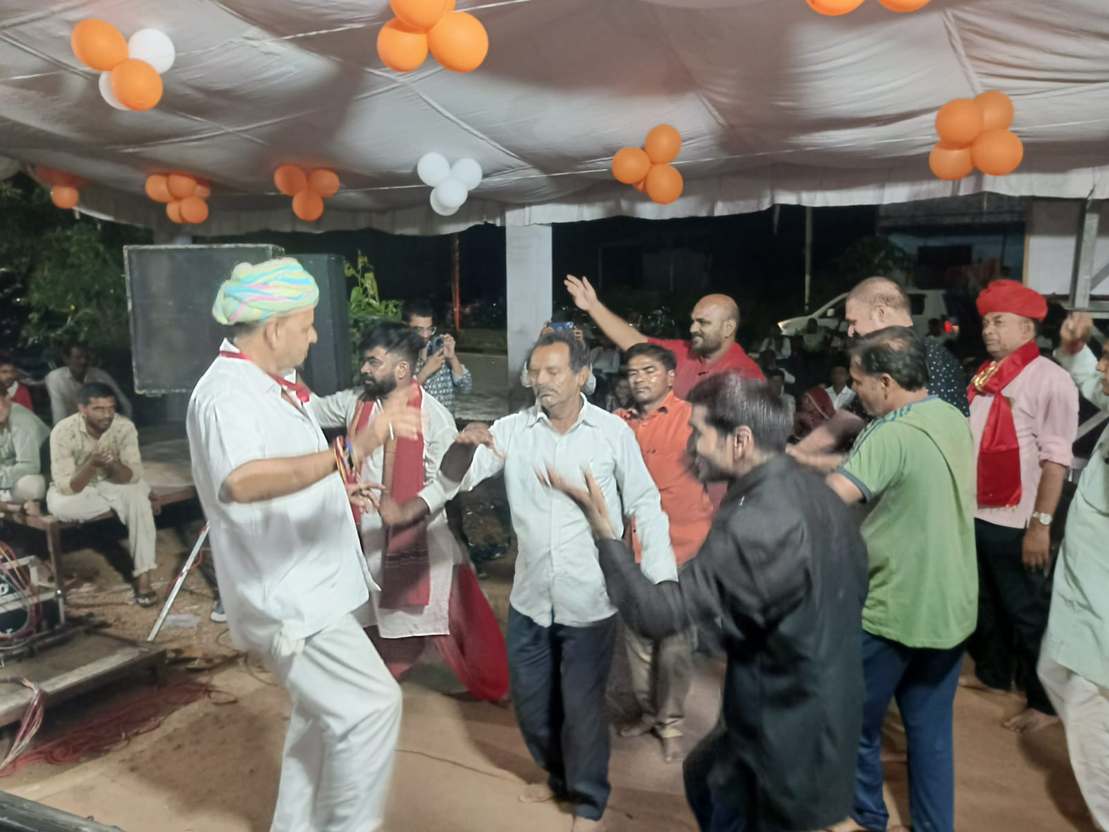 चित्तौड़गढ़ / कपासन - भजन संध्या के साथ हुआ राम रसोडै का समापन,जमकर थीरके के पूर्व विधायक जाट