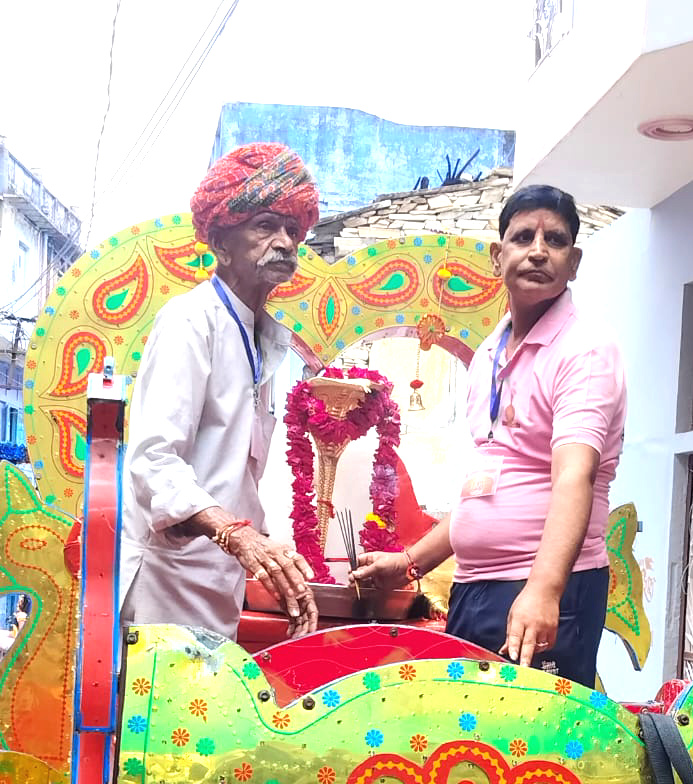  चित्तौड़गढ़ / बिनोता - बिनोता में देवनारायण भगवान की जयंती पर निकला भव्य शोभायात्रा जुलूस