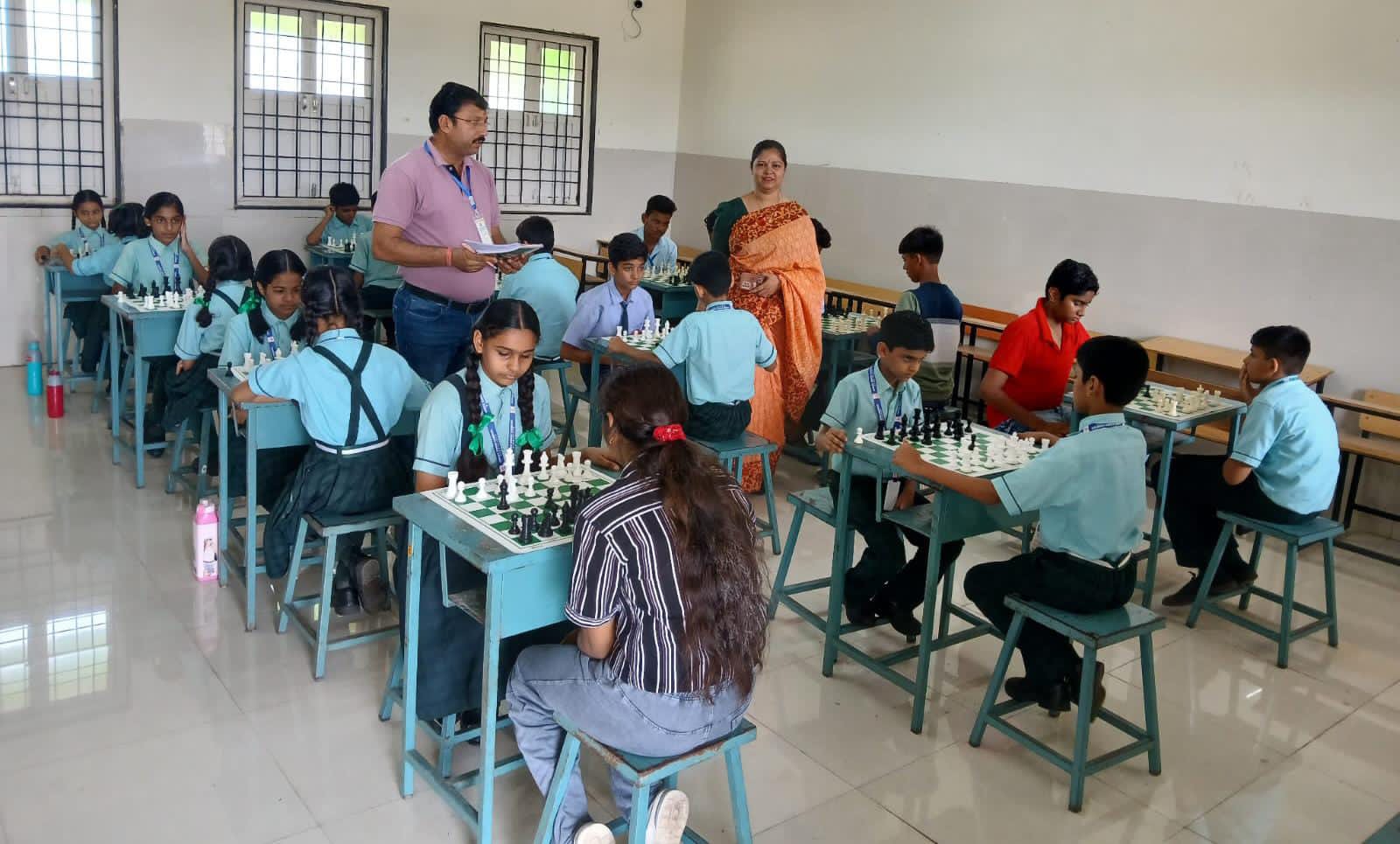 चित्तौड़गढ़  - शतरंज प्रतियोगिता सीनियर महिला मे प्रथम वंशिका और द्वितीय रही साक्षी