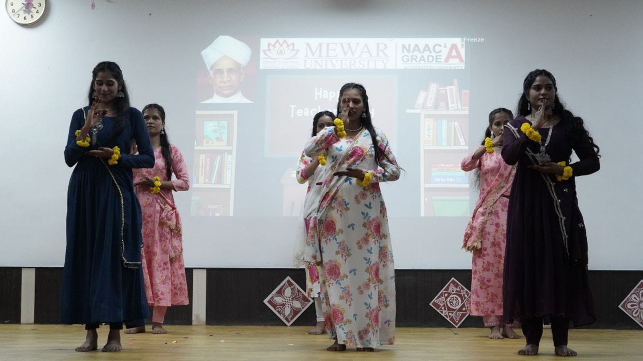 चित्तौड़गढ़ - मेवाड़ विश्वविद्यालय में हर्षोल्लास से मनाया शिक्षक दिवस