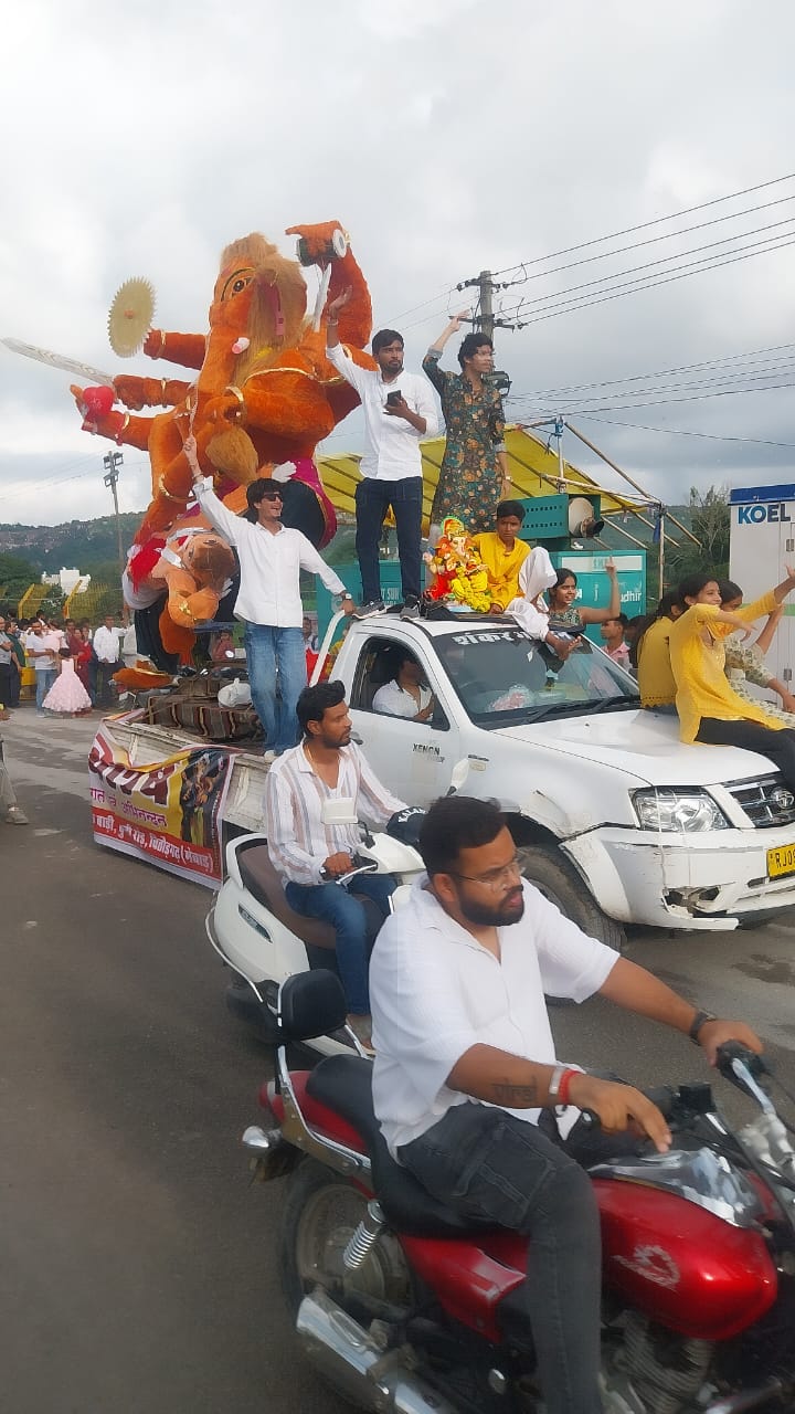 चित्तौड़गढ़ - अनंत चतुर्दशी के रंग में रंगा चित्तौड़, गणपति विसर्जन की धूम