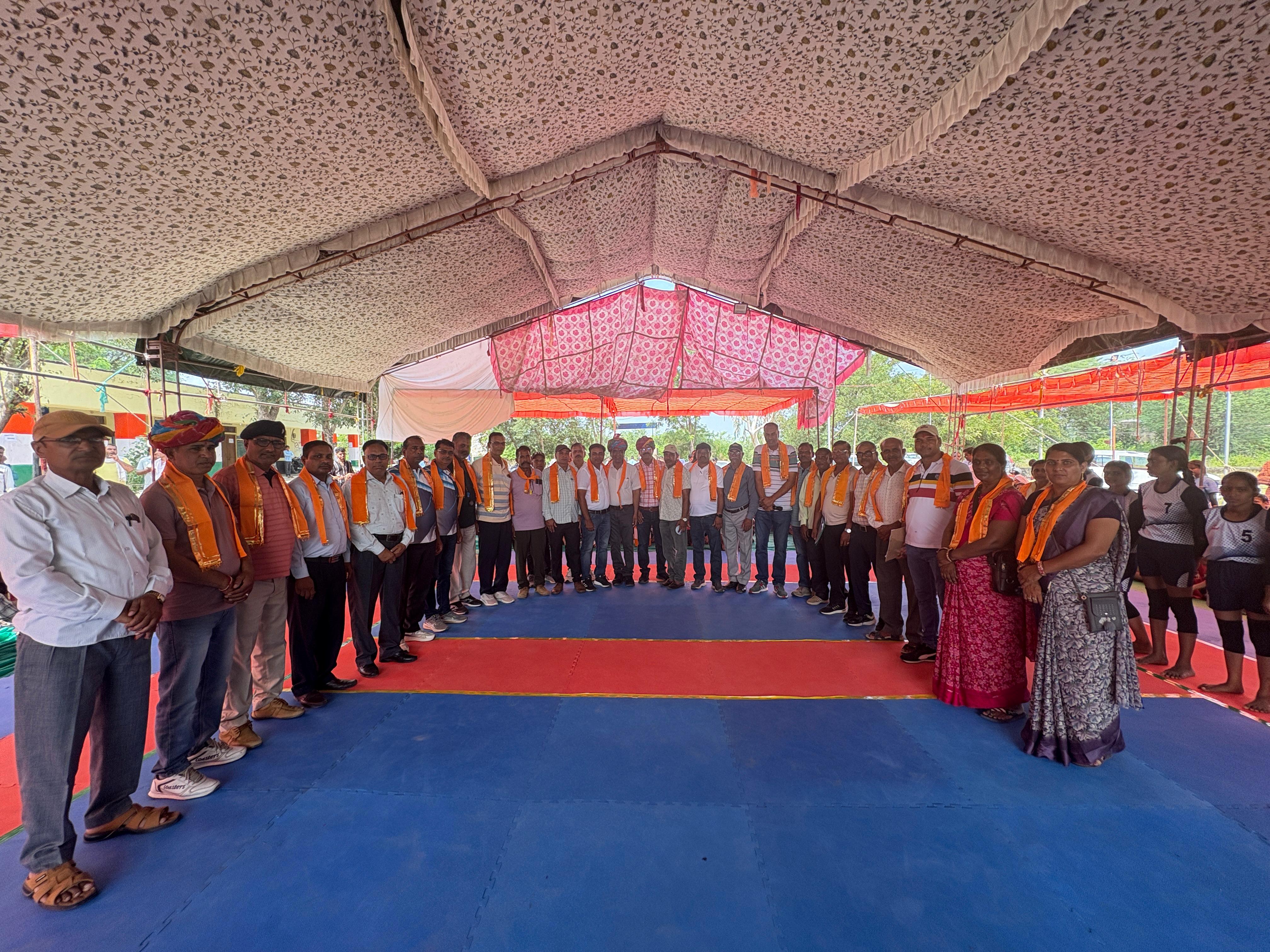 चित्तौड़गढ़ / चिकारड़ा - मलूकदासखेड़ी टूर्नामेंट की व्यवस्था जिले में नंबर वन -चंद्रकांत शर्मा