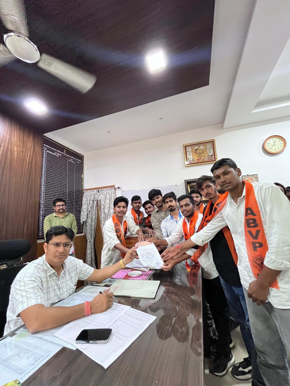 चित्तौड़गढ़ / निम्बाहेड़ा - एमएलएसयू कुलगुरु के बयान के विरोध में एबीवीपी ने सौंपा ज्ञापन