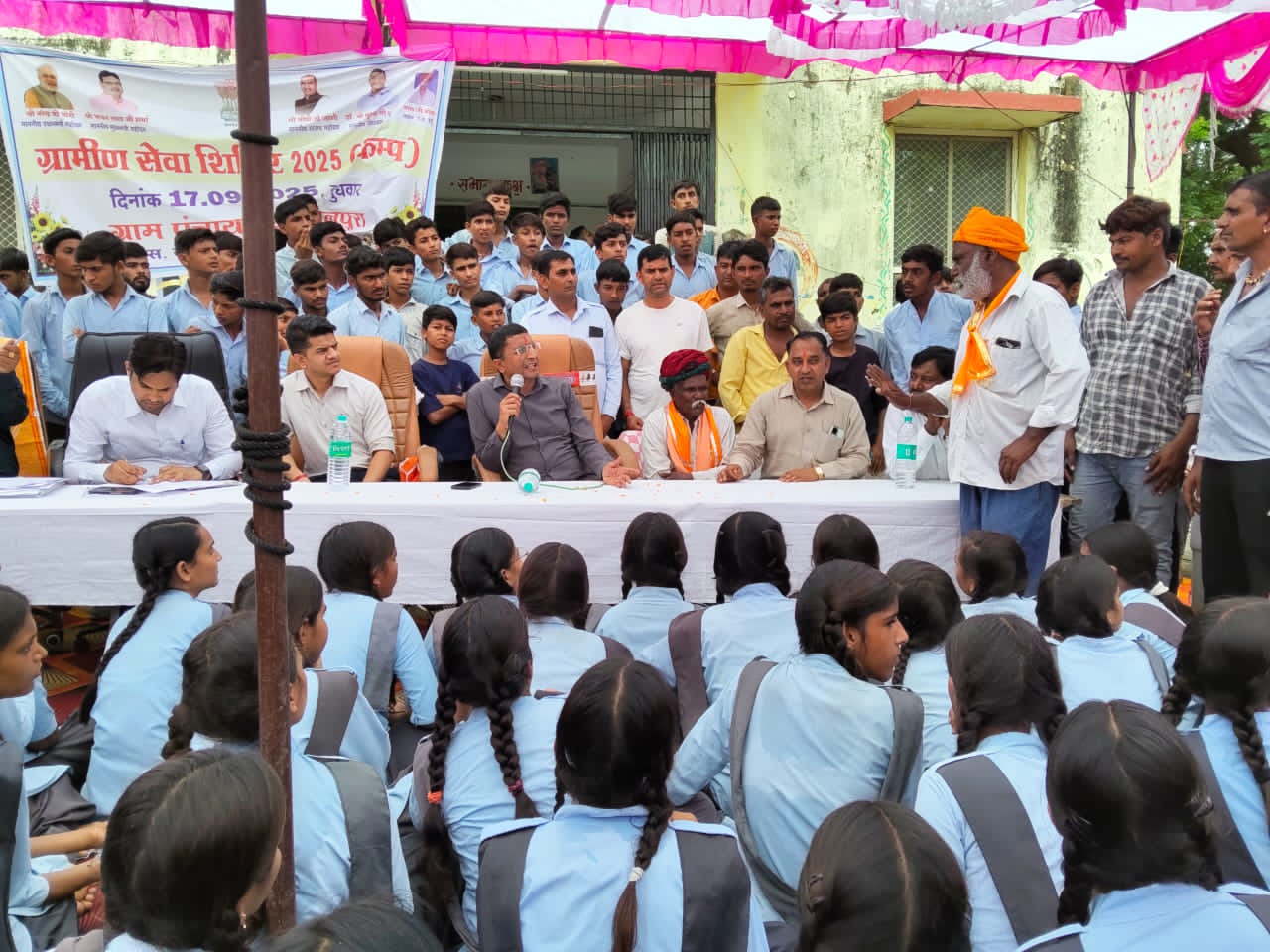 चित्तौड़गढ़ / बेंगू - गोपालपुरा में हुआ ग्रामीण सेवा शिविर का आयोजन, विधायक ने सुनी समस्याएं