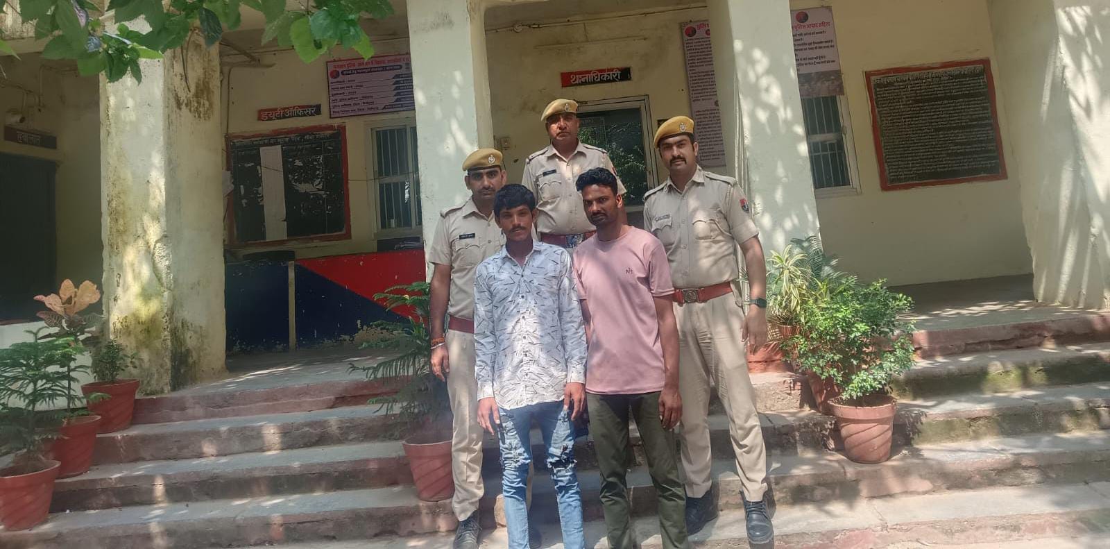 चित्तौड़गढ़ - डकैती व चोरी की घटना में वांछित दो आरोपी गिरफ्तार