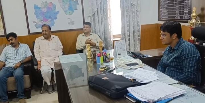 चित्तौड़गढ़ / निंबाहेड़ा - लंपी रोग को लेकर सतर्कता बैठक का आयोजन, उपखंड अधिकारी ने जारी किए दिशा निर्देश