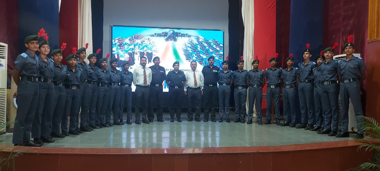 चित्तौड़गढ़ - सैनिक स्कूल चित्तौड़गढ़ में मनाया वायु सेना दिवस   