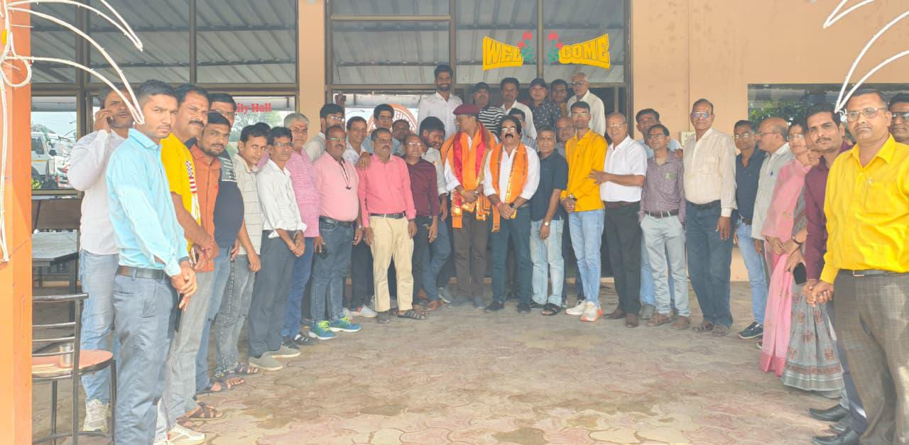 चित्तौड़गढ़ / निंबाहेड़ा - मेवाड़ प्रेस क्लब ने पत्रकार मानवेंद्र सिंह चौहान का किया सम्मान, भाजपा जिला प्रवक्ता नियुक्ति पर हुआ अभिनंदन