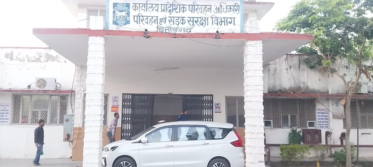 चित्तौड़गढ़ - भार वाहनों से परिवहन विभाग ने की पांच करोड़ की राजस्व वसूली, बाकियात थी राशि