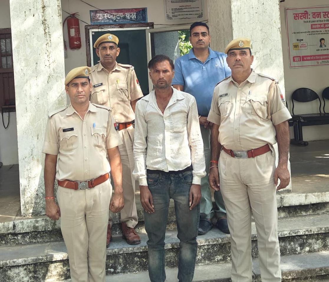 चित्तौड़गढ़ - मादक पदार्थ तस्करी में 15 हजार रूपये का ईनामी वांछित आरोपी गिरफ्तार