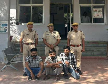 चित्तौड़गढ़ - मादक पदार्थ की तस्करी में वांछित पांच हजार रूपये के ईनामी अपराधी सहित कुल 3 स्थाई वारण्टी गिरफ्तार