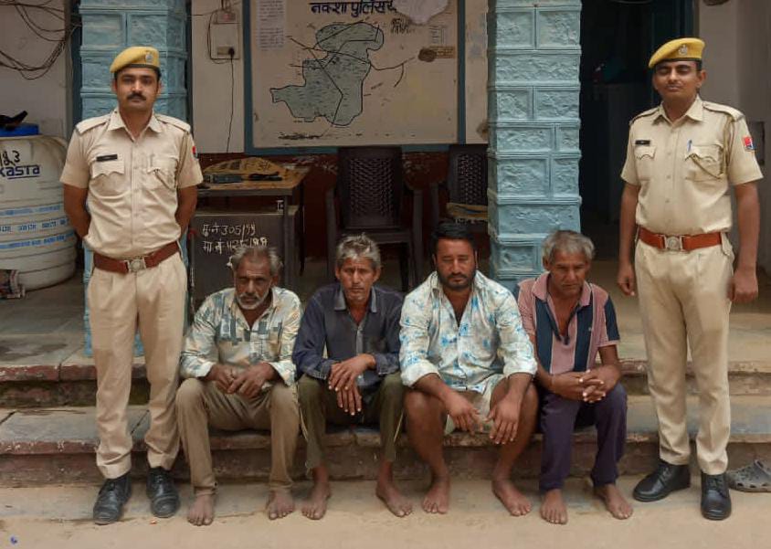 चित्तौड़गढ़ / बेगूं - सुदर्शन चक्र के तहत बेगूं पुलिस की कार्यवाही, छह स्थाई वारण्टी गिरफ्तार व एक बाल अपचारी डिटेन 