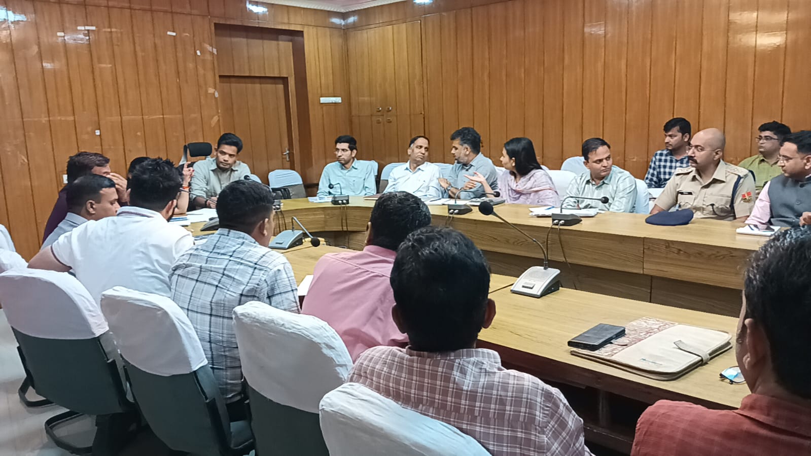 चित्तौड़गढ़ - राष्ट्रीय स्वदेशी महोत्सव की तैयारियों को लेकर समीक्षा बैठक आयोजित