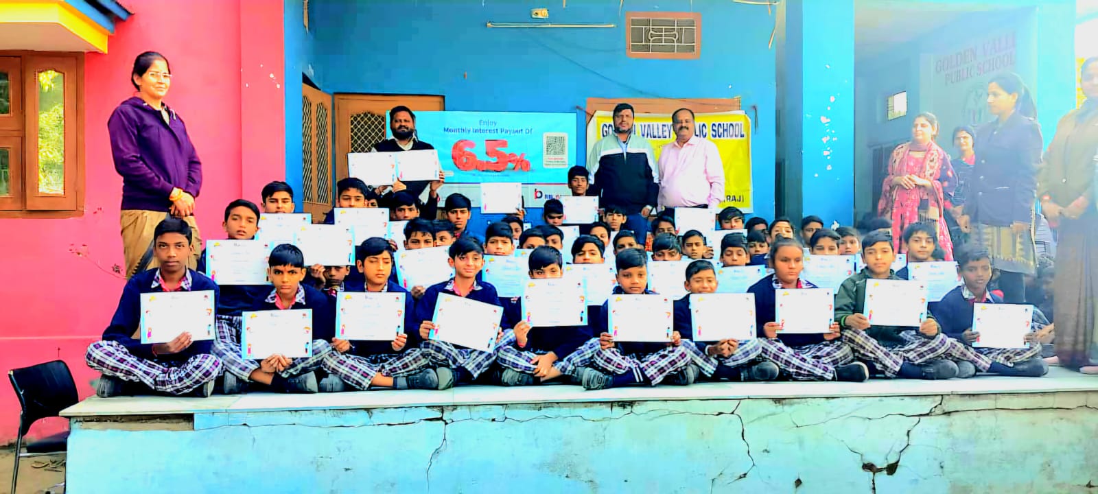 चित्तौड़गढ़ - आरबीएल बैंक ने गणेशपुरा विद्यालय में चित्रकला प्रतियोगिता के साथ विद्यार्थियों को बैंकिंग सुरक्षा की जानकारी दी                                       