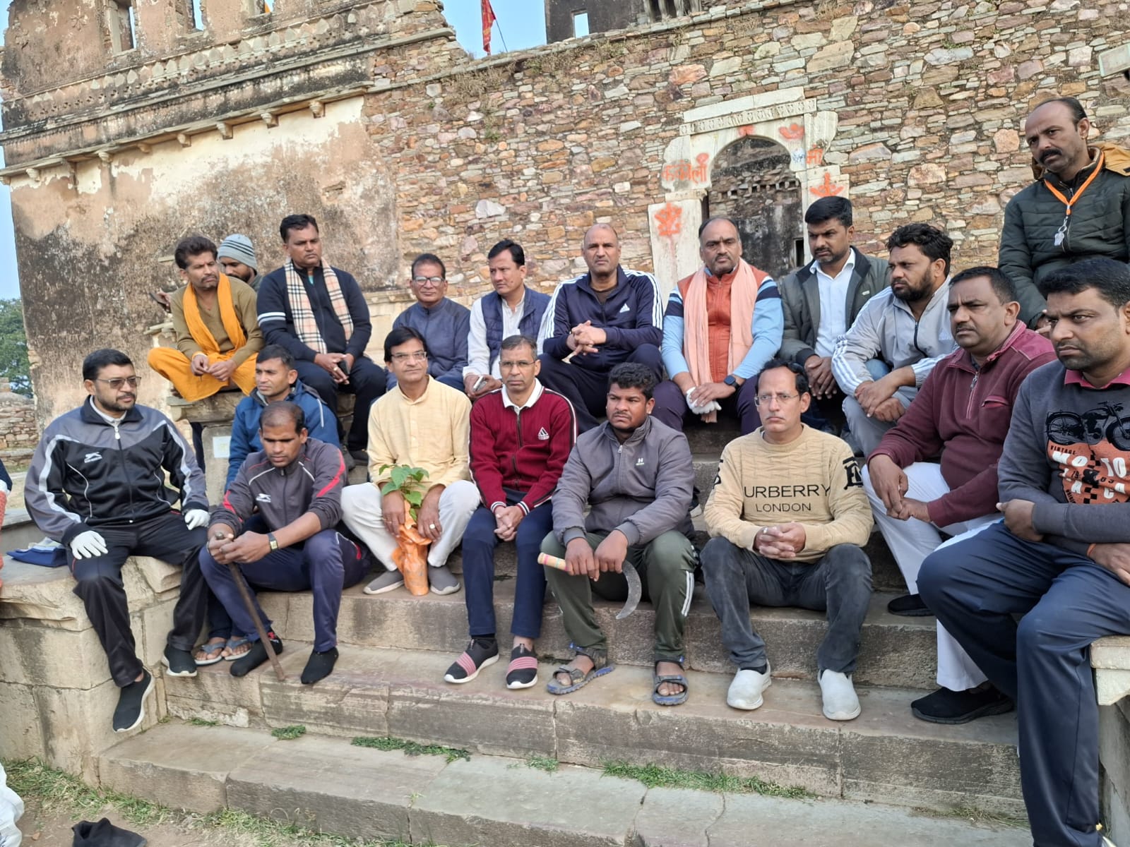 चित्तौड़गढ़ - दुर्ग विरासत की एकल अभियान ने की स्वच्छता,सांसद जोशी ने भी बटाया हाथ