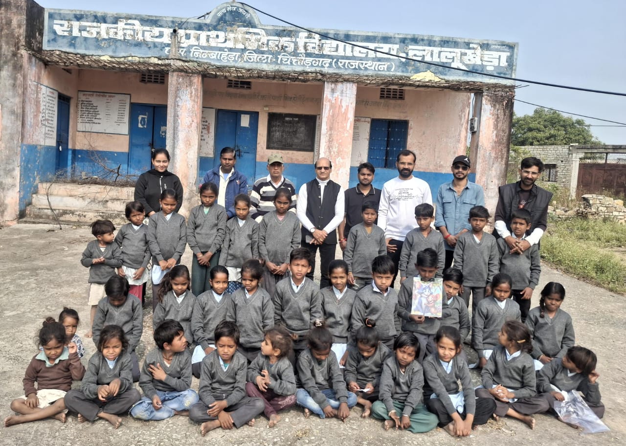 चित्तौड़गढ़ / निंबाहेड़ा - सियाराम मित्र मंडल ने जरूरतमंद 151 बच्चों को वितरित किए ऊनी वस्त्र