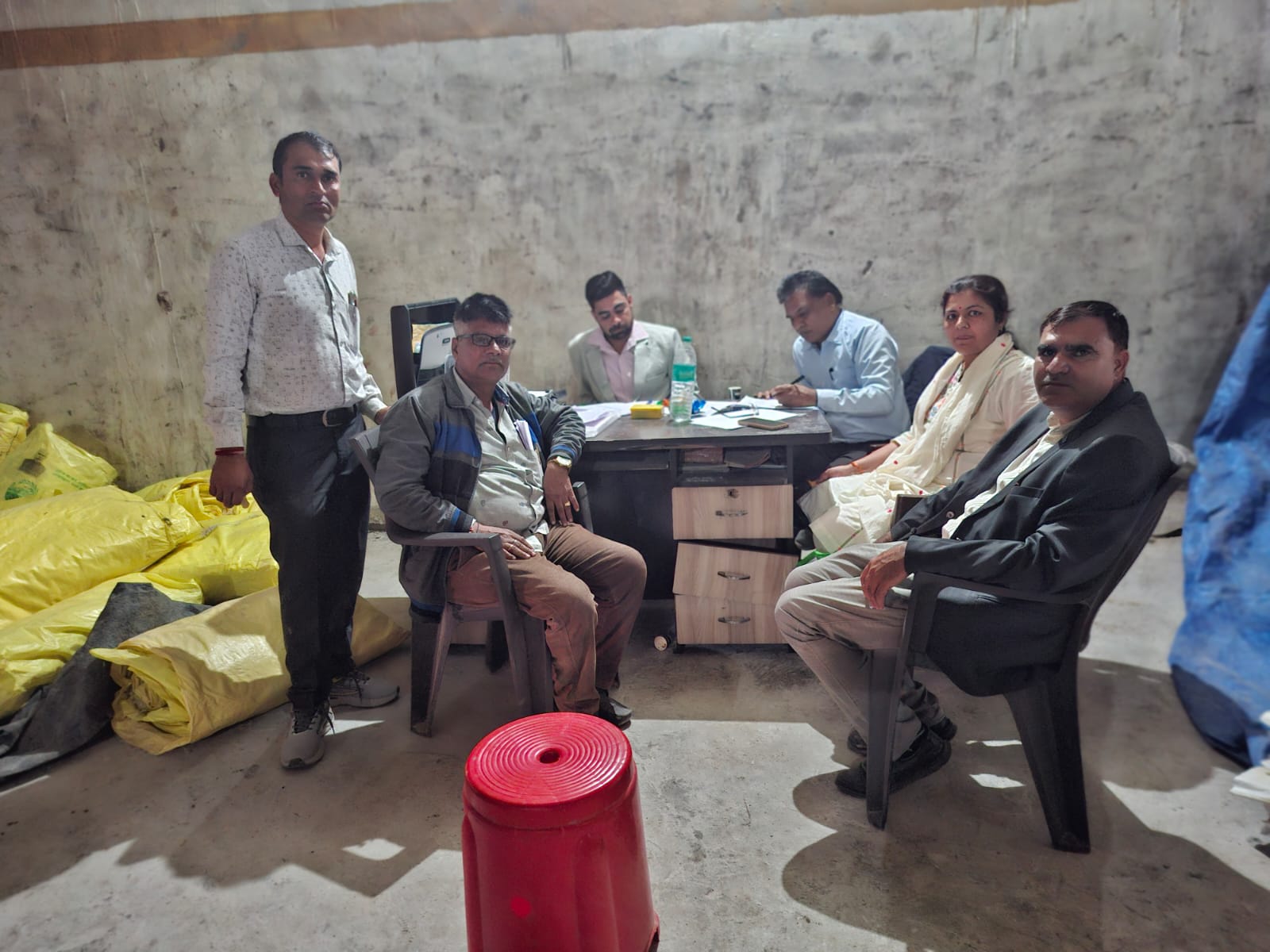 चित्तौड़गढ़ - कृषि विभाग की कार्रवाई में संदिग्ध यूरिया के 420 बैग जब्त