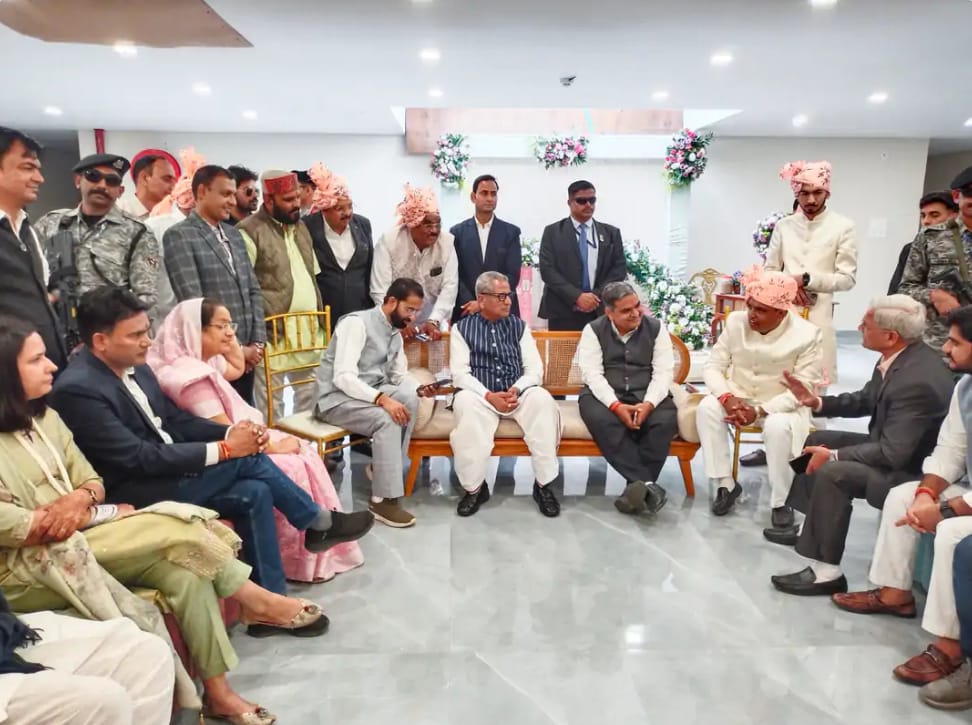 चित्तौड़गढ़ / कपासन - सिक्किम के राज्यपाल ओम माथुर निजी दौरे पर पहुंचे कपासन