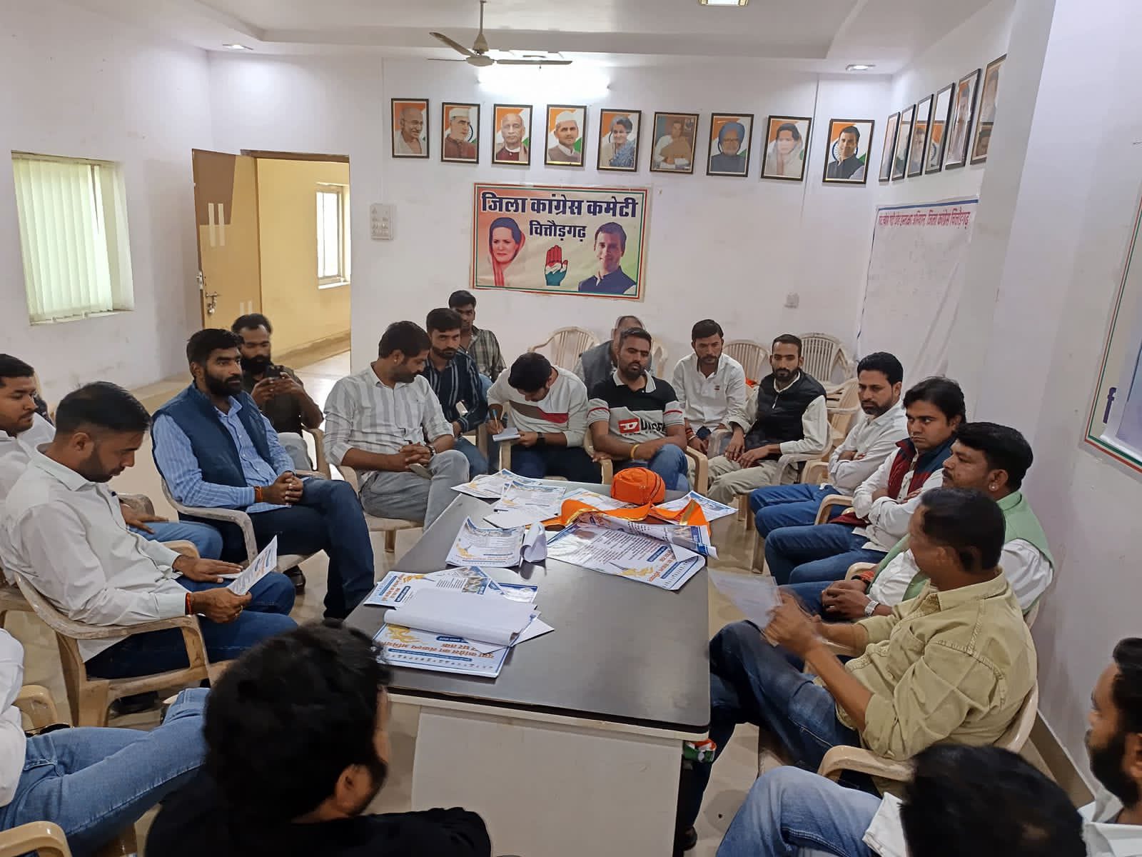 चित्तौड़गढ़ / कपासन - कृषि आयुक्तालय द्वारा गठित उर्वरक निरीक्षक दल ने विभिन्न प्रतिष्ठानों पर किया औचक निरीक्षण 