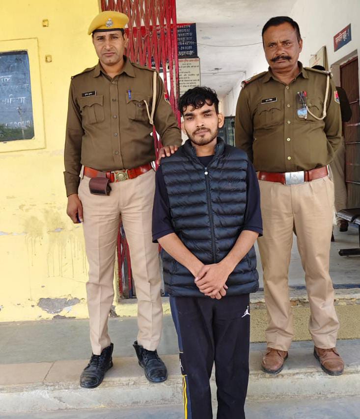 चित्तौड़गढ़ / डूंगला - डूंगला पुलिस ने नाबालिग के अपहरण व दुष्कर्म के आरोपी को किया गिरफ्तार, कार भी जप्त