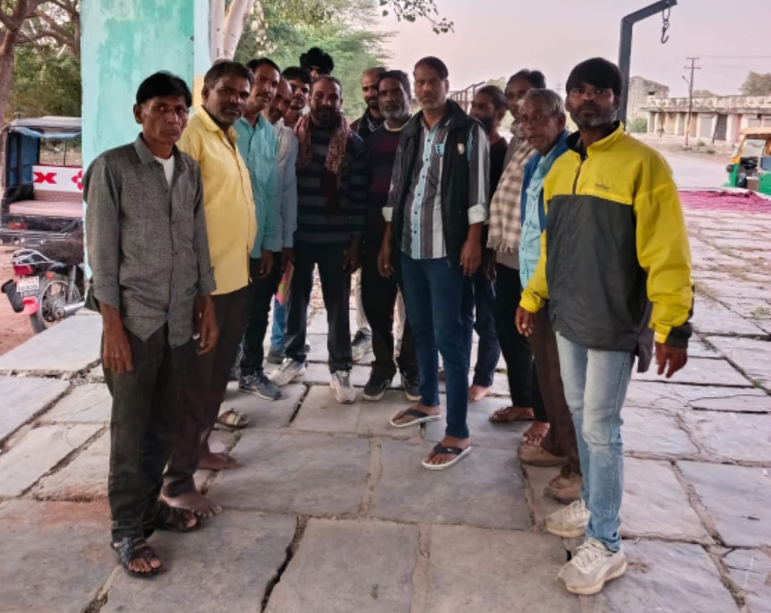 चित्तौड़गढ़ / कपासन - लाल झंडा यूनियन ने बढ़ाया ऑटो रिक्शा का किराया 