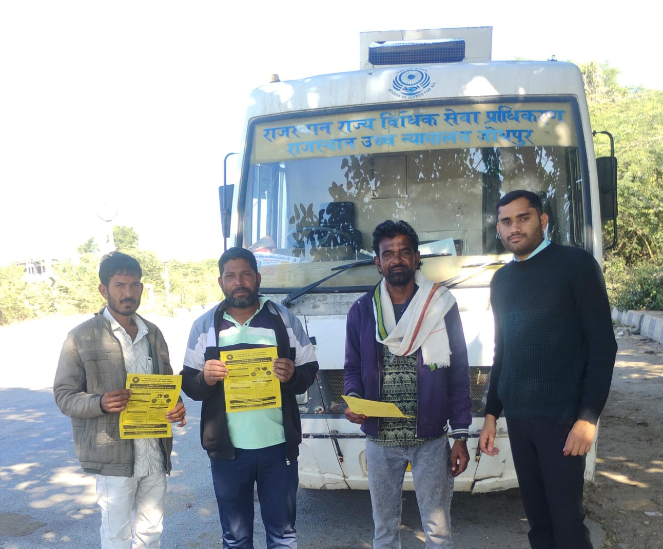 चित्तौड़गढ़ / कपासन - मोबाईल वैन द्वारा विधिक सेवा एवं सहायता का किया प्रचार प्रसार   