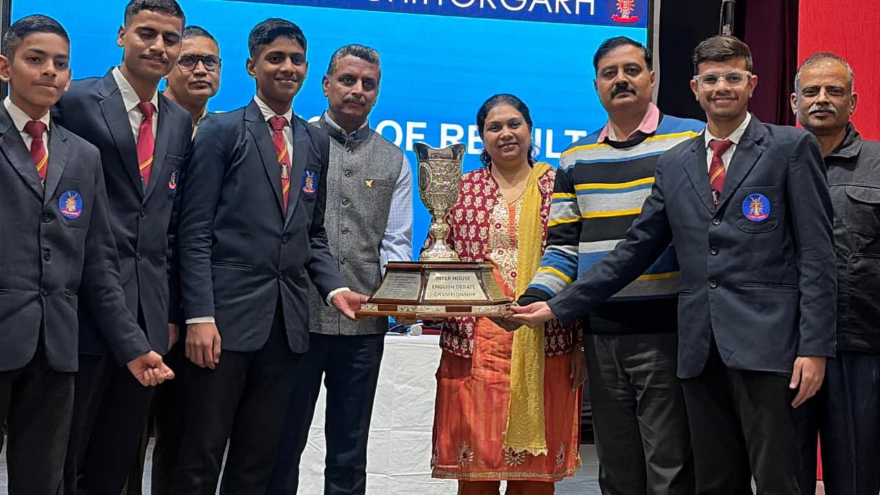 चित्तौड़गढ़ - सैनिक स्कूल चित्तौड़गढ़ में अंतर सदनीय अंग्रेजी वाद-विवाद प्रतियोगिता का हुआ आयोजन