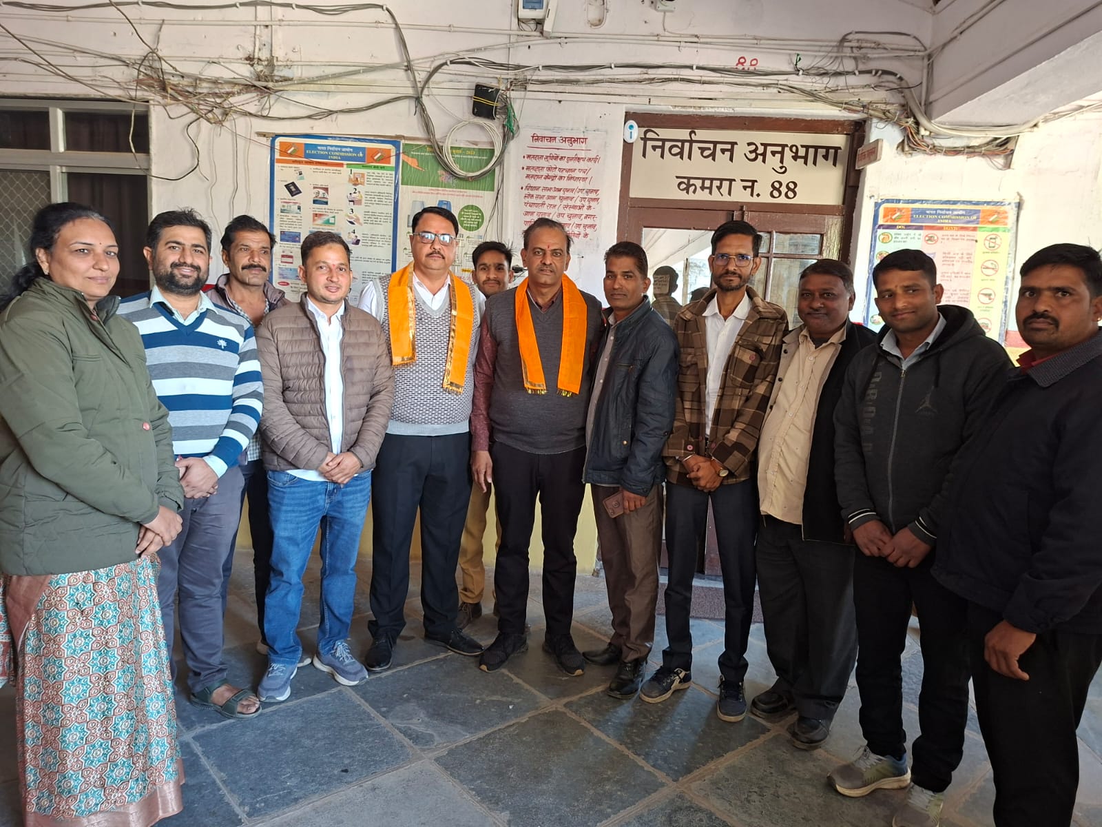 चित्तौड़गढ़ - तहसीलदार बनने पर सिविल डिफेंस टीम ने दी बधाई