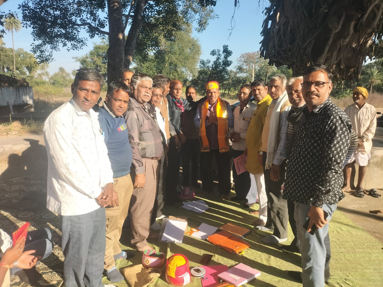 चित्तौड़गढ़ / डूंगला - रेगर समाज की खेलकूद एवं साहित्यिक प्रतियोगिता की तैयारी बैठक संपन्न