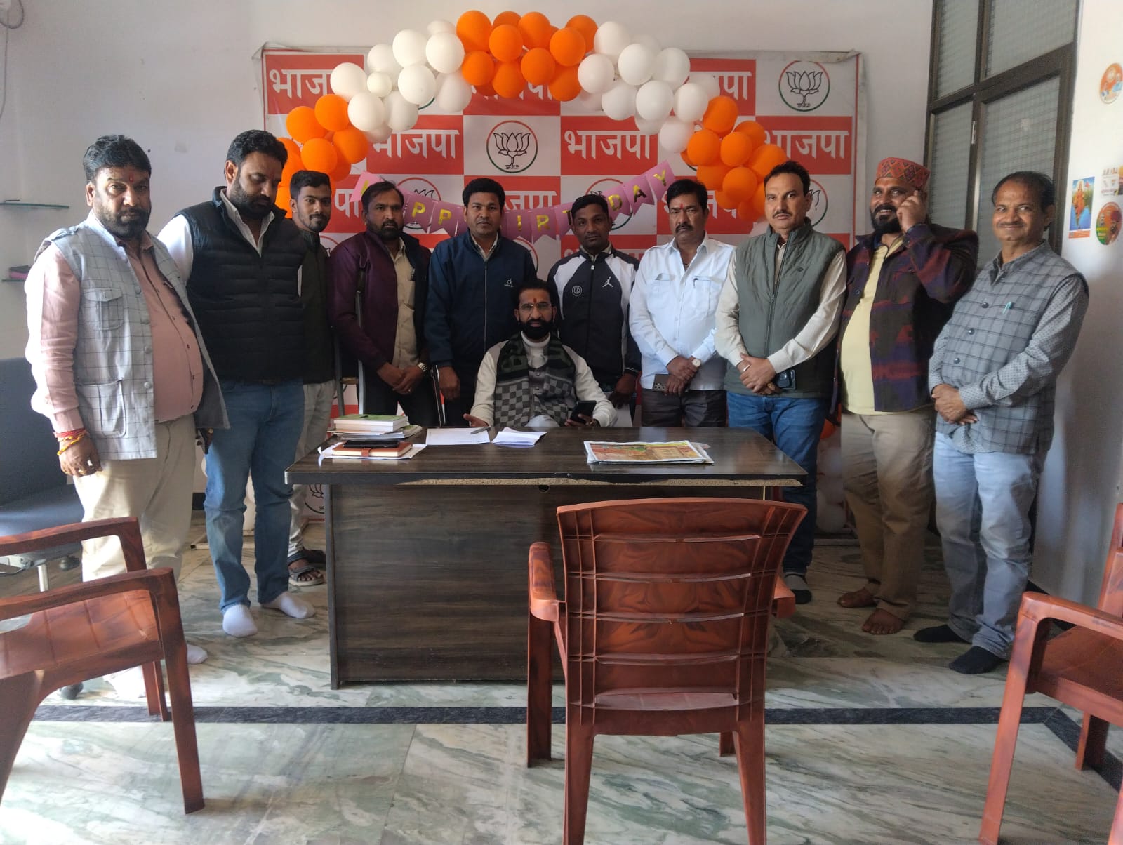 चित्तौड़गढ़ / कपासन - मातृभाषा आधारित शिक्षा को लेकर विधायक से मिला निर्माण सोसायटी प्रतिनिधिमंडल