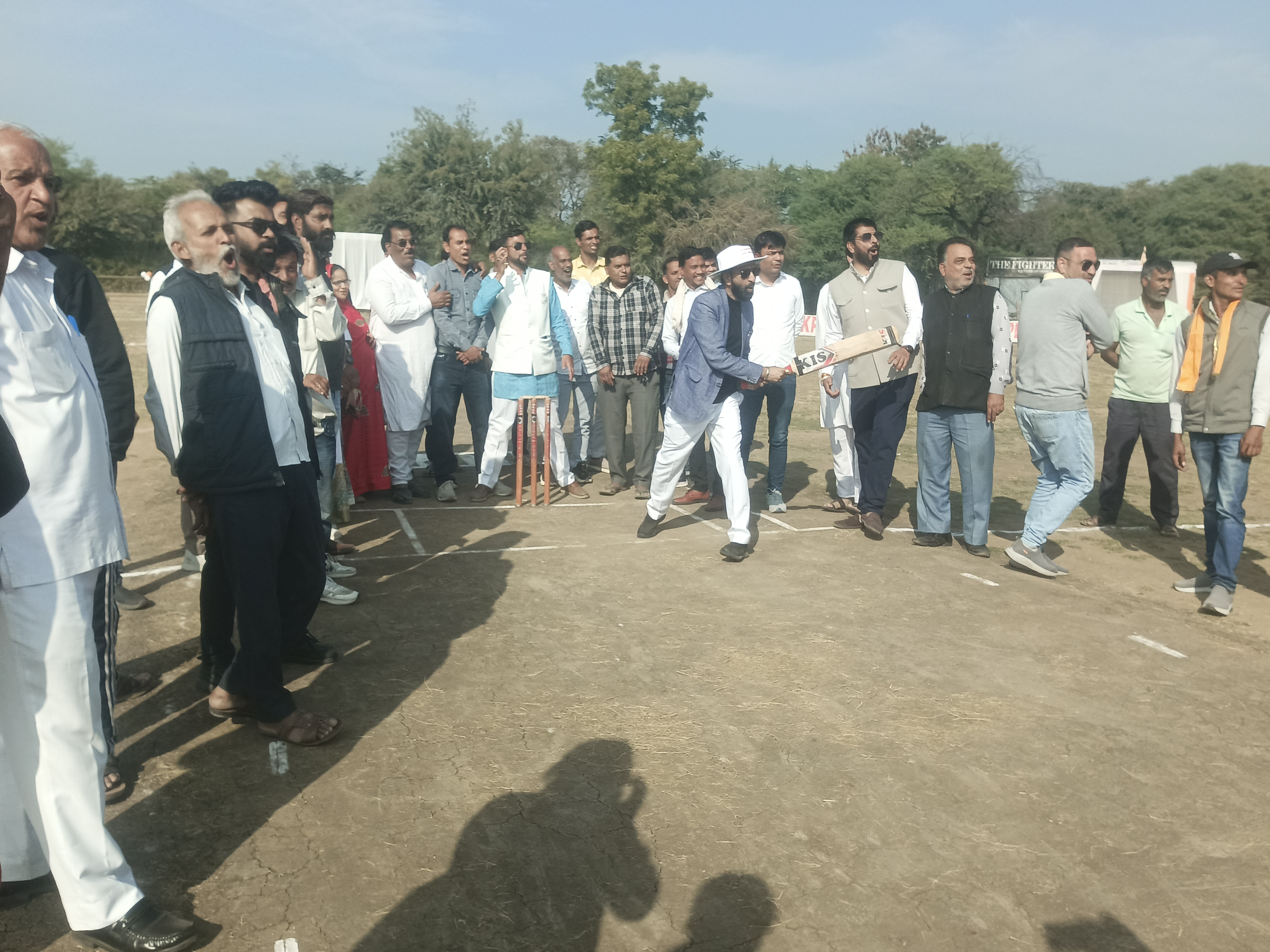 चित्तौड़गढ़ / कपासन - पूर्व प्रधानमंत्री वाजपेयी की जयंती पर विधायक जीनगर ने किया केपीएल प्रतियोगिता का शुभारंभ