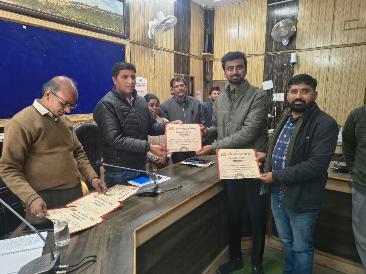 चित्तौड़गढ़ - राजीविका कर्मियों की जिला स्तरीय समीक्षा बैठक संपन्न