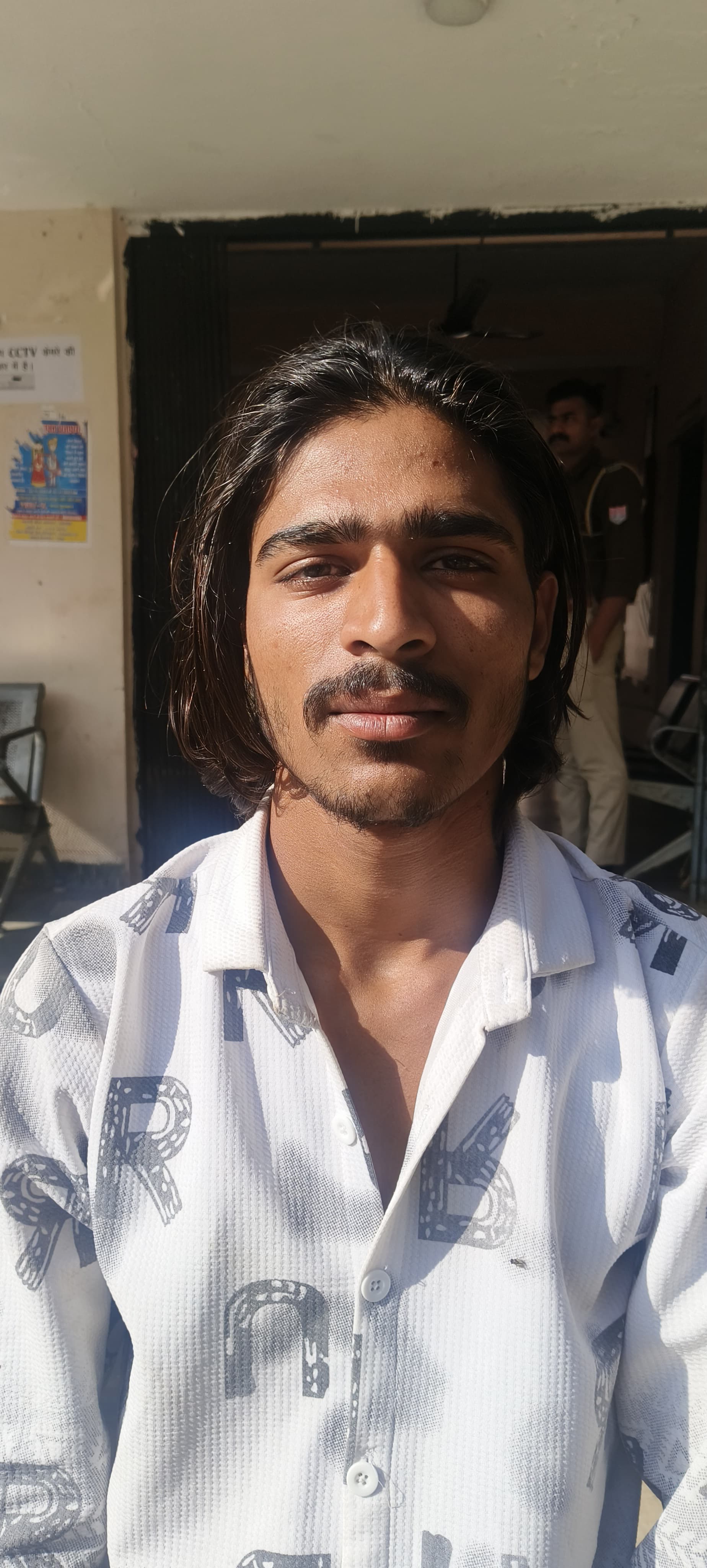 प्रतापगढ़ / छोटीसादड़ी - मोटरसाइकिल व मोबाइल लूट मामले में एक और आरोपी गिरफ्तार