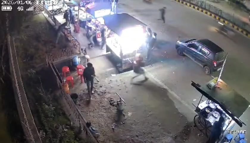 चित्तौड़गढ़ - हाथ ठेलों पर खुले आम तोड़-फोड़ हफ्ता वसूली का आरोप, एक आरोपित गिरफ्तार, हिस्ट्रीशीटर की तलाश, वायरल हुआ वीडियो