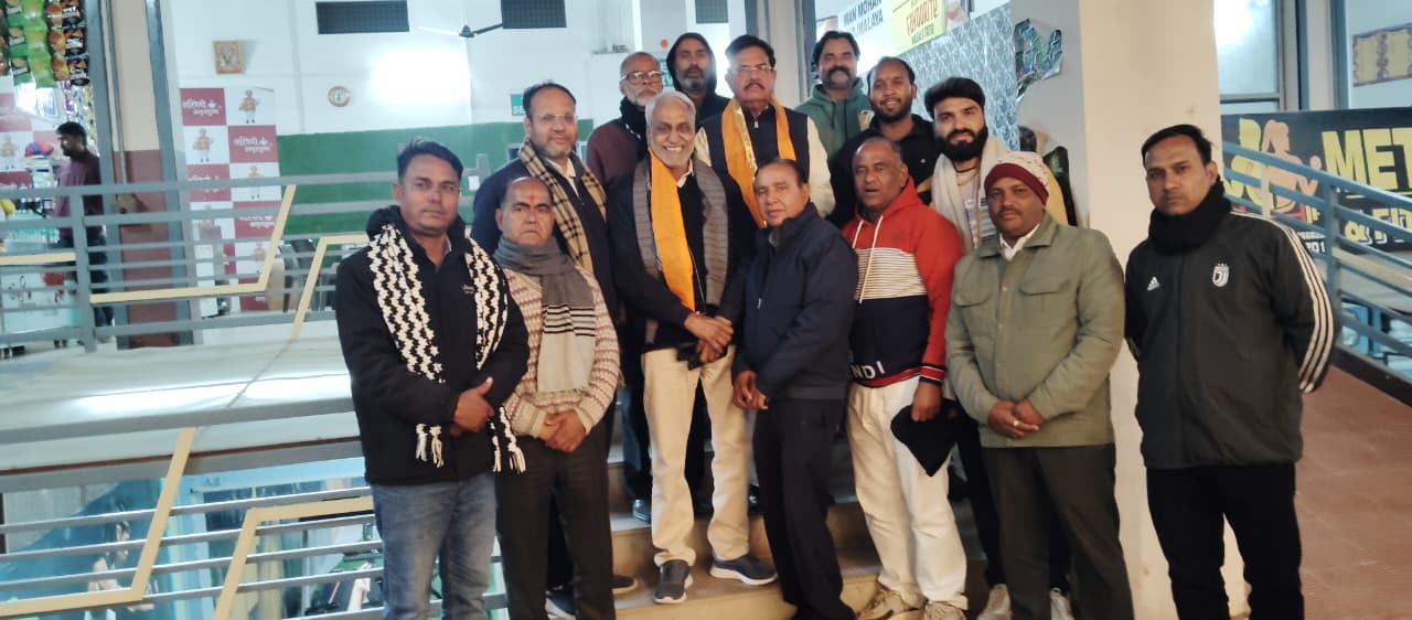 चित्तौड़गढ़ / कपासन - कांग्रेस नेता आंजना एवं शर्मा का कांग्रेस कार्यकर्ताओं ने किया भव्य स्वागत