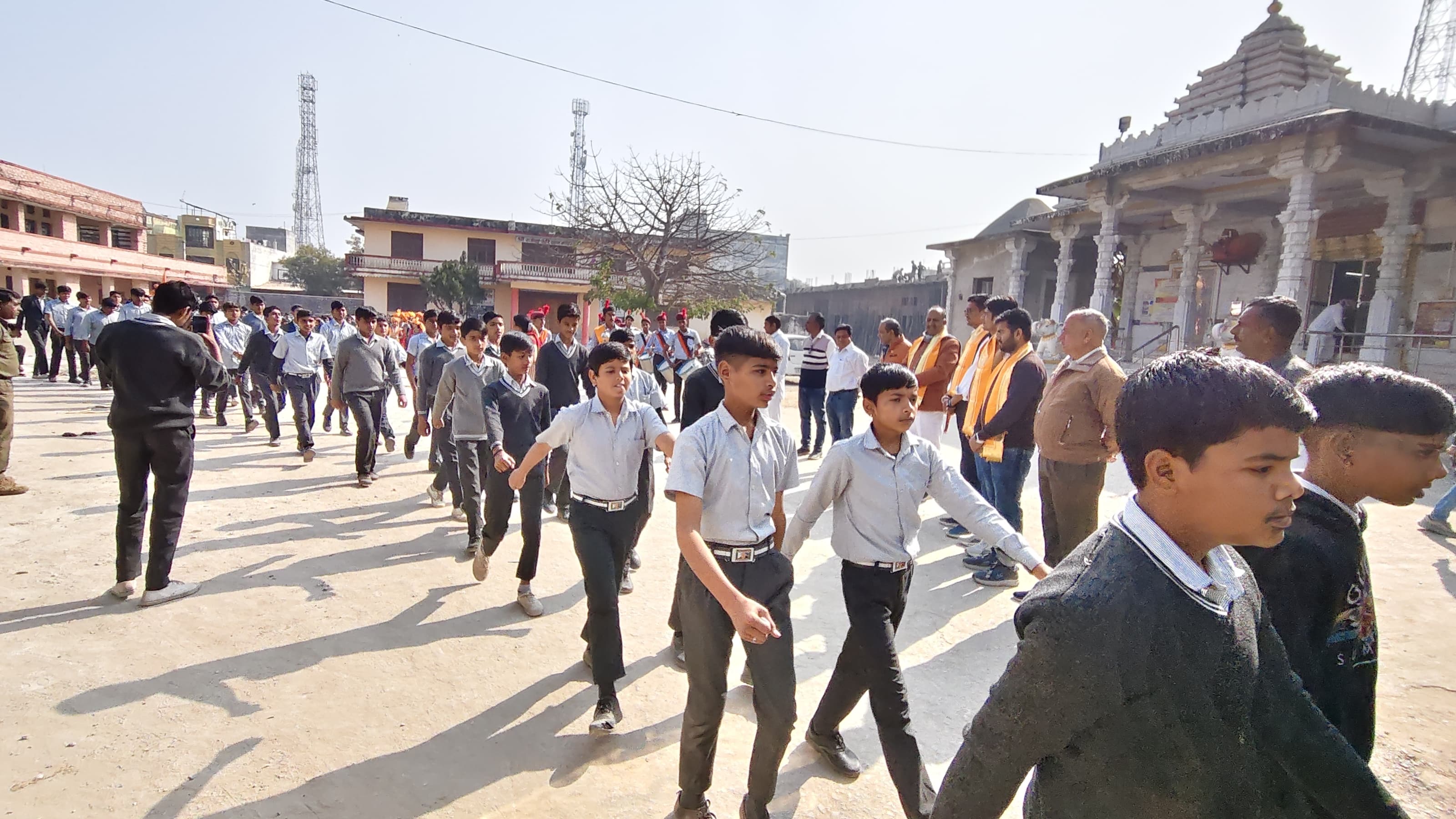 चित्तौड़गढ़ / निम्बाहेड़ा - स्वामी विवेकानंद जयंती पर विद्या निकेतन विद्यालय का पथ संचलन