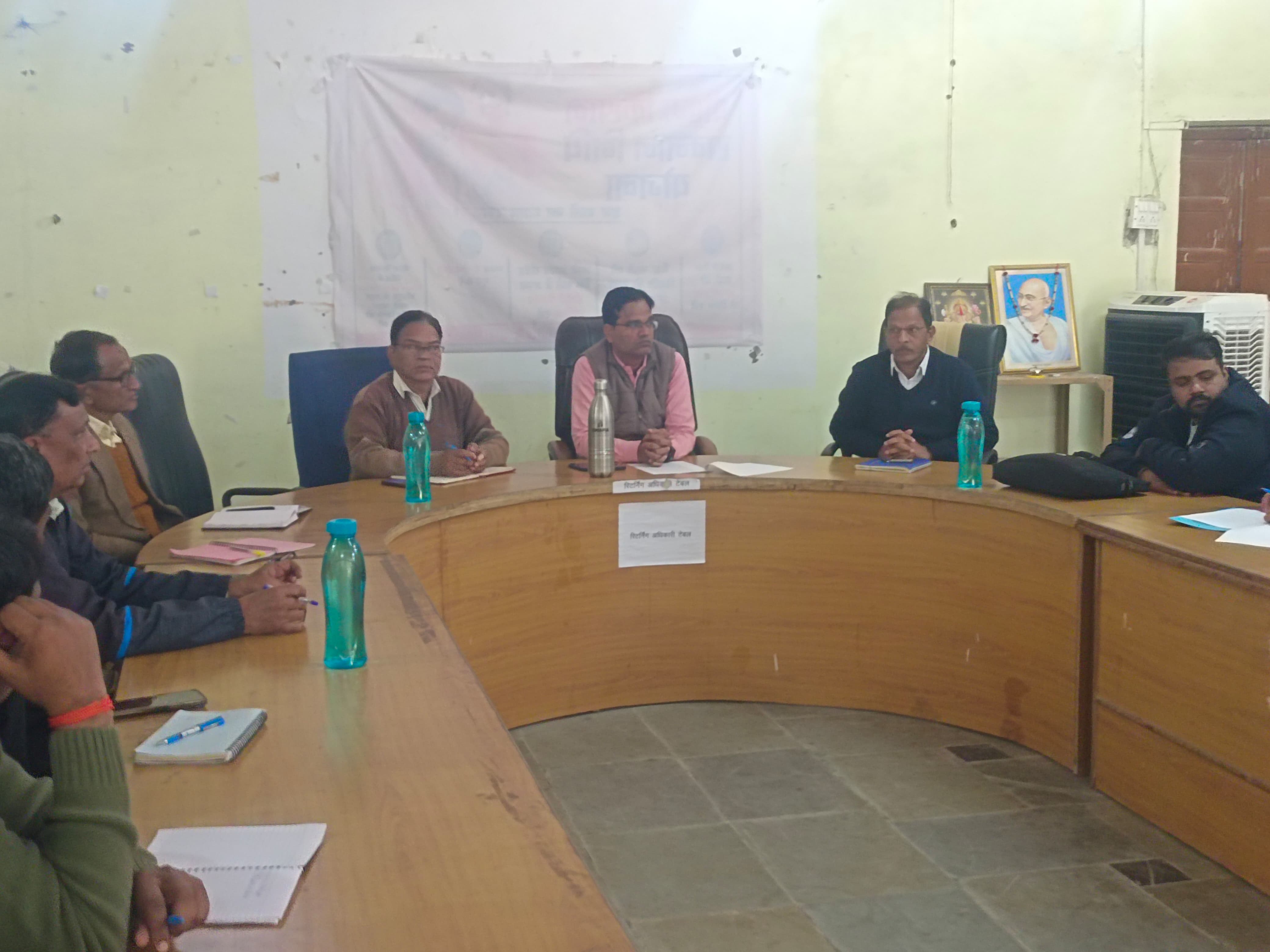 चित्तौड़गढ़ / डूंगला - उपखंड स्तरीय गणतंत्र दिवस समारोह बनाने को लेकर तैयारी पूर्व बैठक का हुआ आयोजन