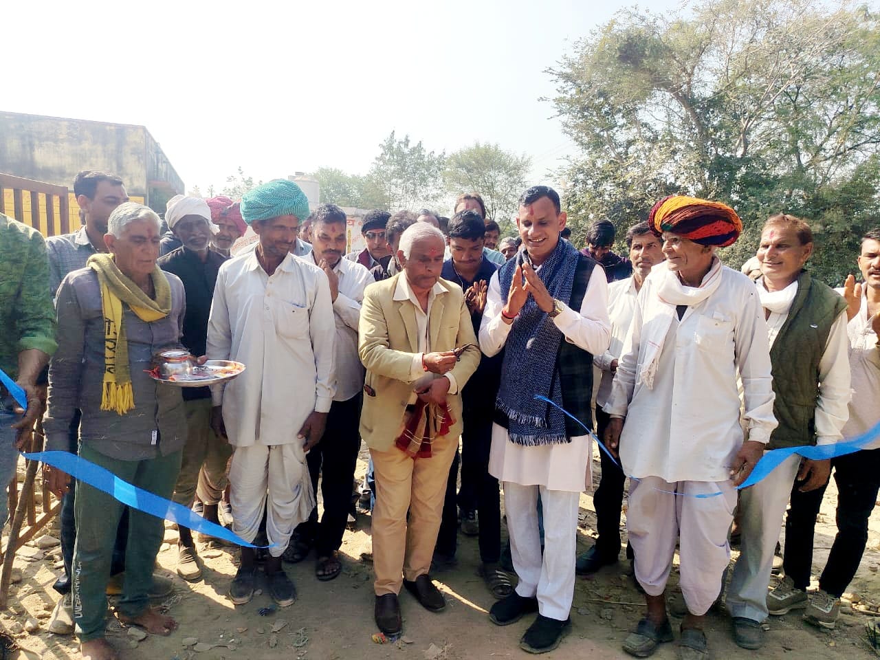 चित्तौड़गढ़ / कपासन - मकर संक्रांति पर छापरी में खाकलिया श्याम गौशाला का शुभारंभ, गौ माताओं का विधिवत प्रवेश