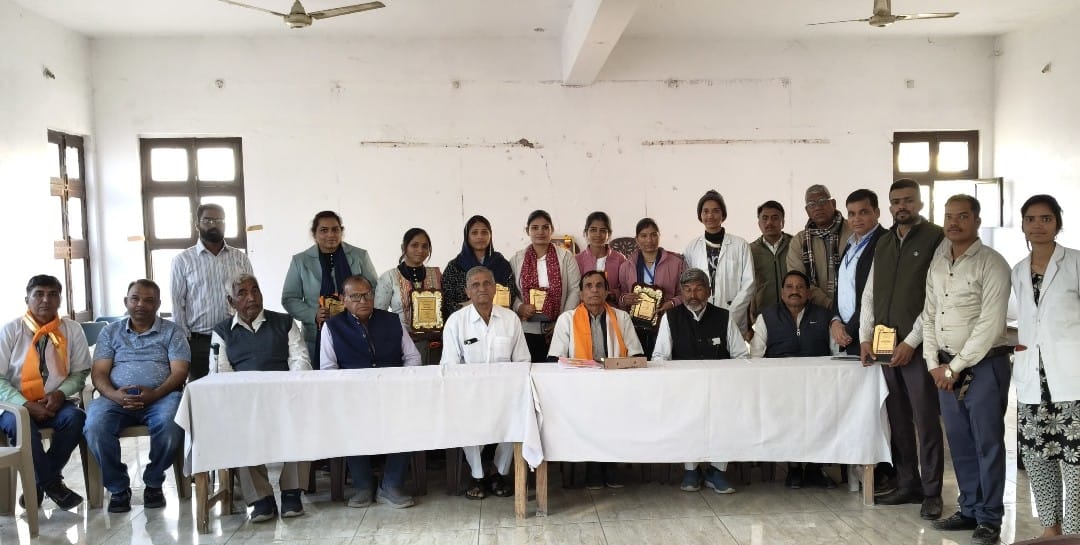 चित्तौड़गढ़ - दो दिवसीय आयुर्वेदिक चिकित्सा जांच एवं परामर्श शिविर का मंगलवाड़ में हुआ समापन