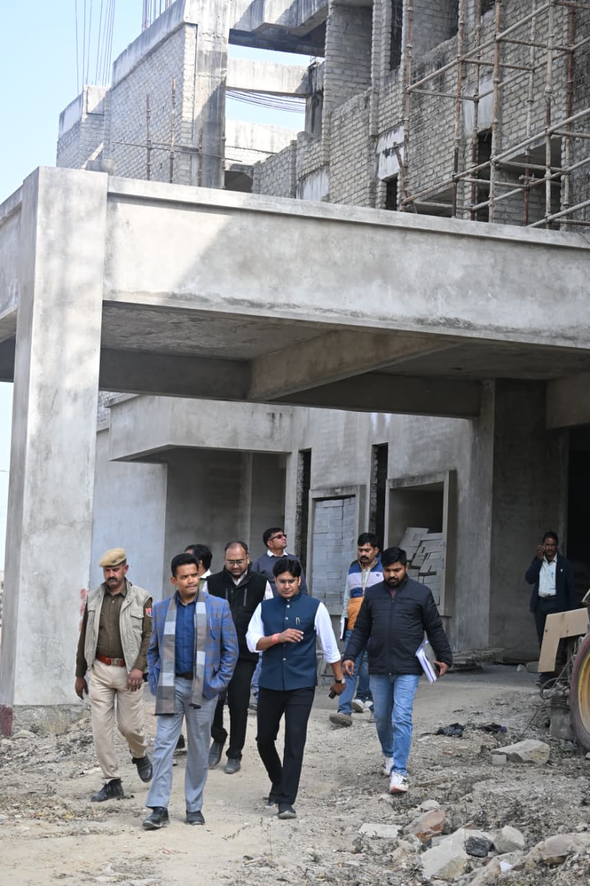 चित्तौड़गढ़ - जिला चिकित्सालय निर्माण में गुणवत्ता से कोई समझौता नहीं - जिला कलक्टर