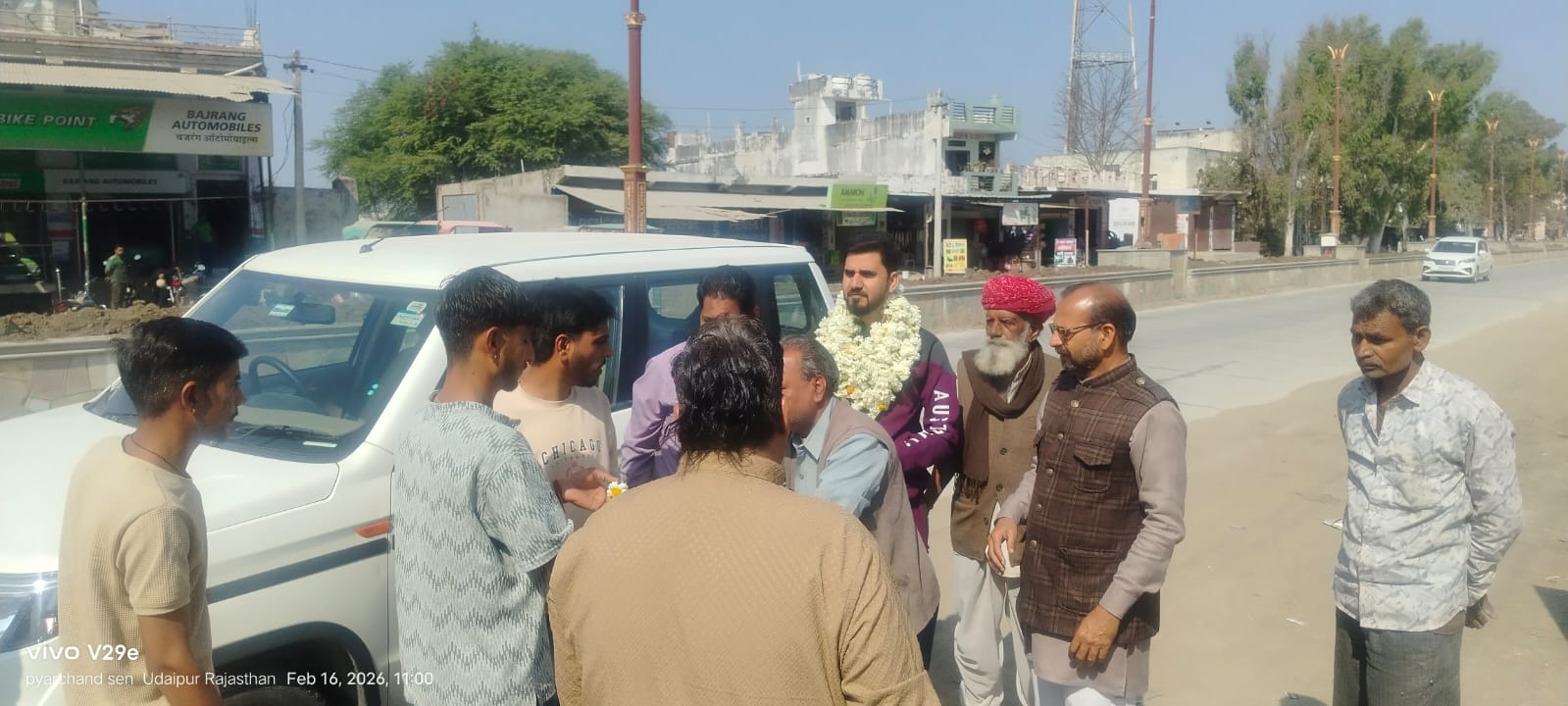 चित्तौड़गढ़ - भादसोड़ा चौराहा पर अभिनेता देव मेनारिया का किया स्वागत