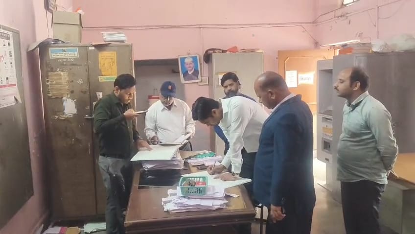 चित्तौड़गढ़ / बेंगू - एसडीएम सामरिया ने किया विभिन्न कार्यालयों का औचक निरीक्षण
