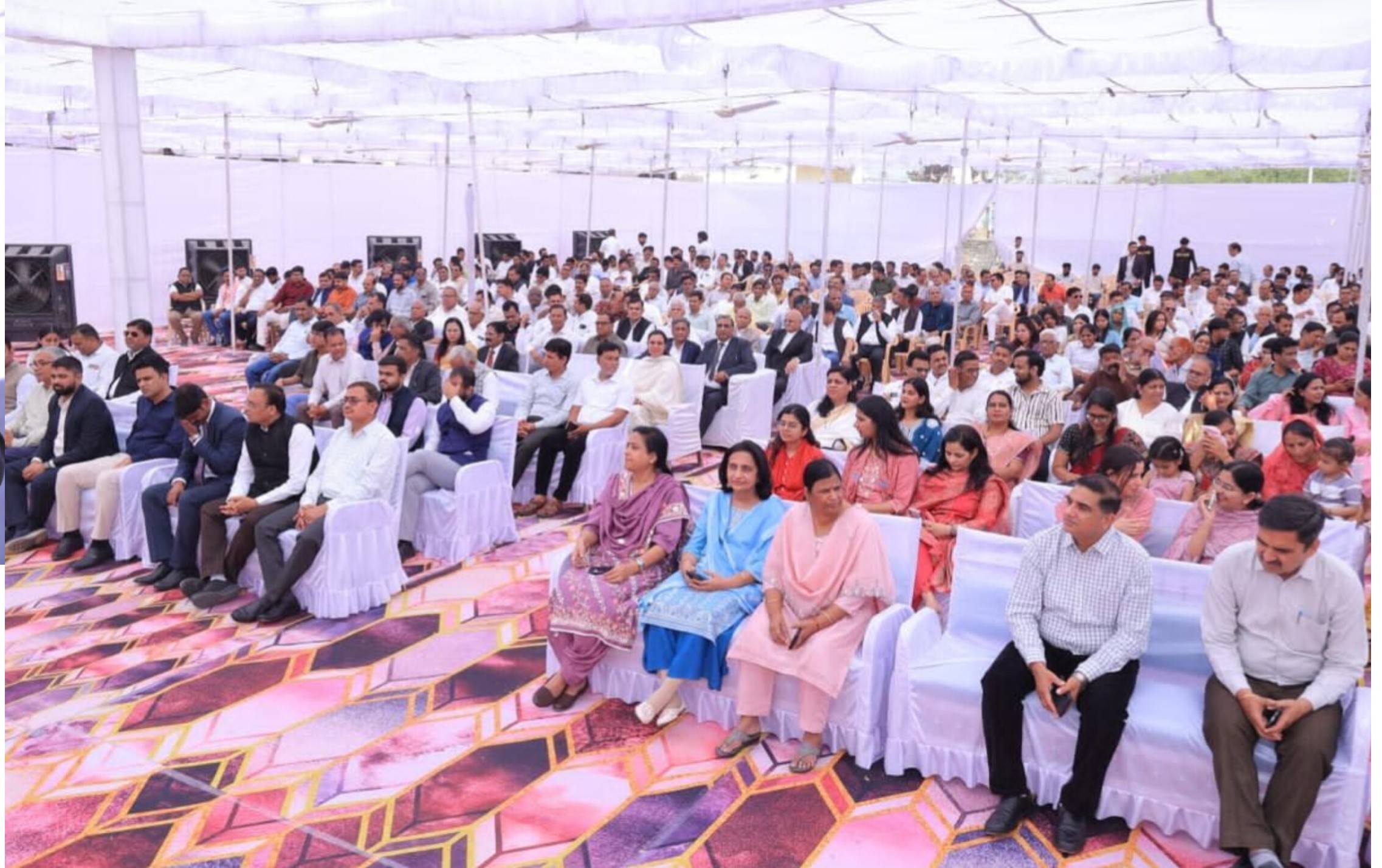 चित्तौड़गढ़ - चित्तौड़गढ़ जिला अभिभाषक संस्थान की नई कार्यकारिणी का शपथग्रहण संपन्न